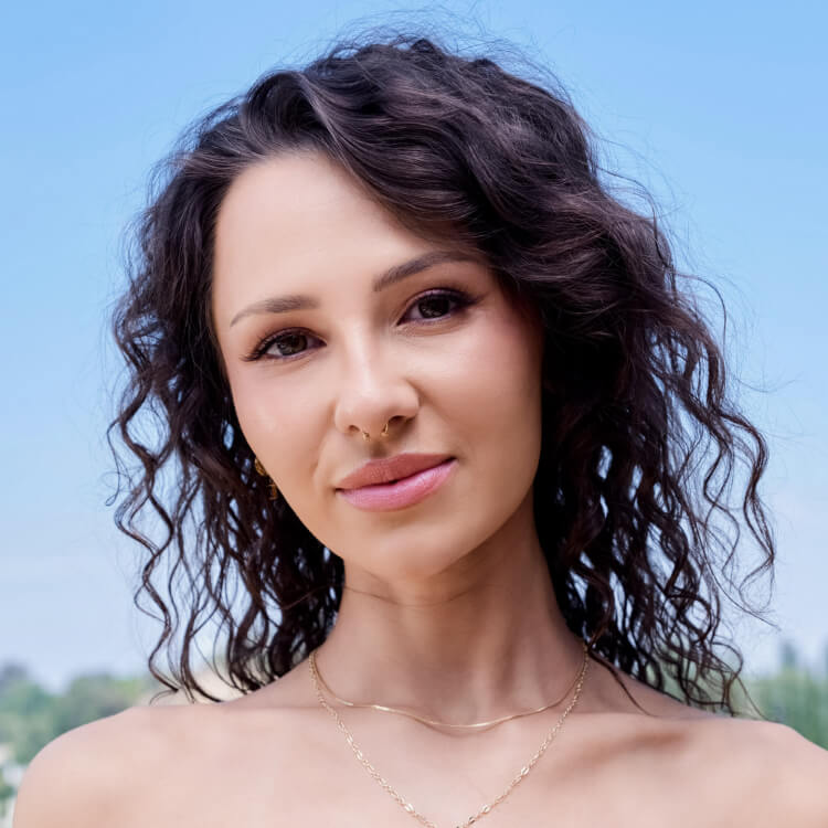 Liz Jordan`s VR Porn Games