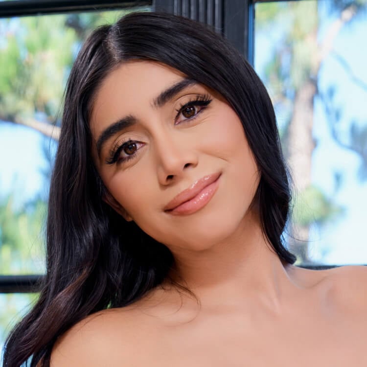 Violet Myers`s VR Porn Games