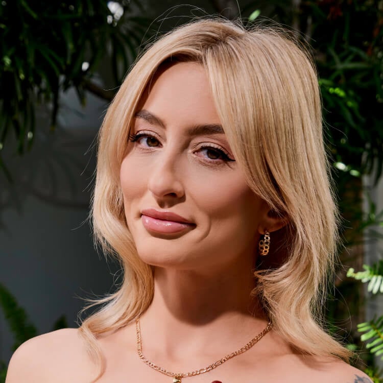 Kathryn Mae`s VR Porn Games