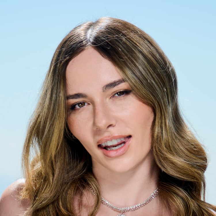 Tess Thompson`s VR Porn Games